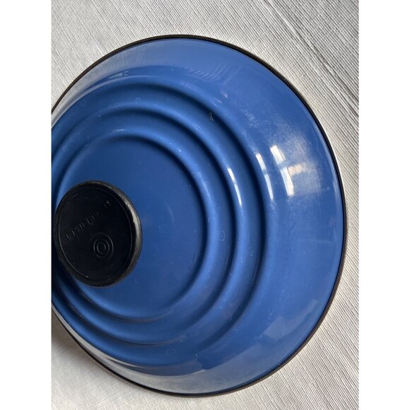 Le Creuset Blue Cast Iron Lid With Black Knob For Dutch Oven 30cm Diameter - Picture 5 of 10